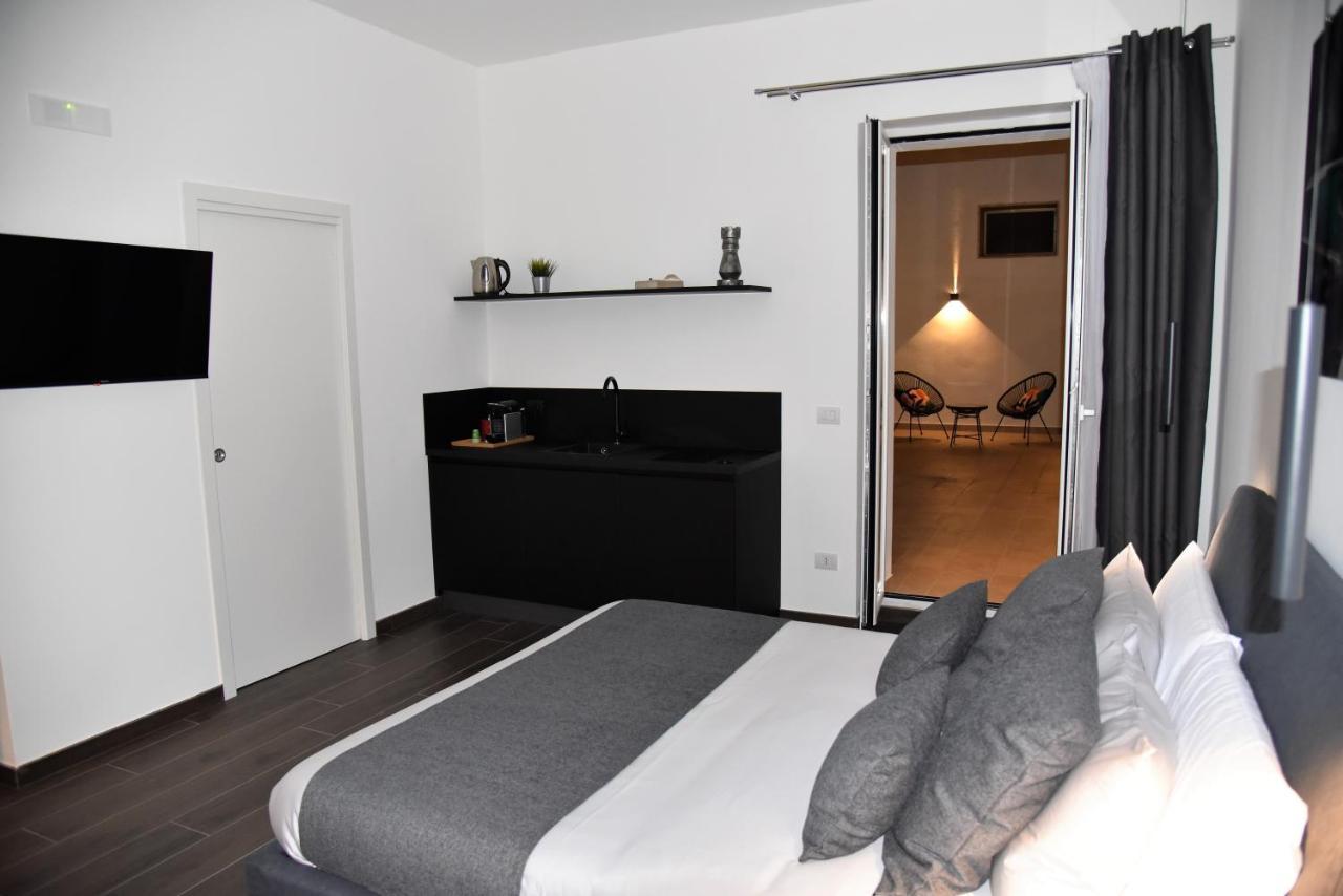 Gl Rooms And Apartments Бари Экстерьер фото