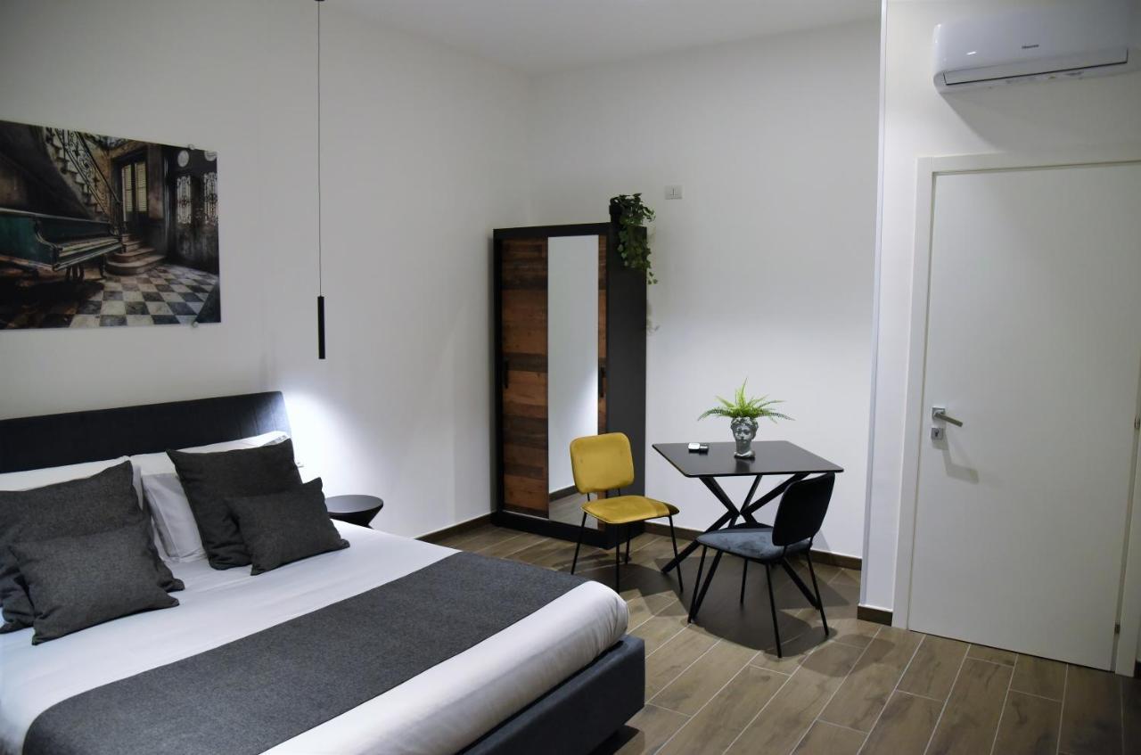 Gl Rooms And Apartments Бари Экстерьер фото