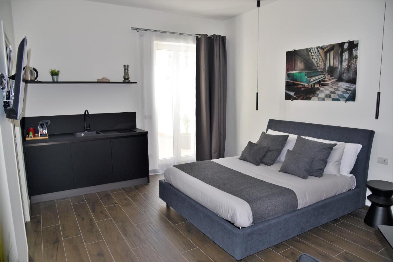 Gl Rooms And Apartments Бари Экстерьер фото